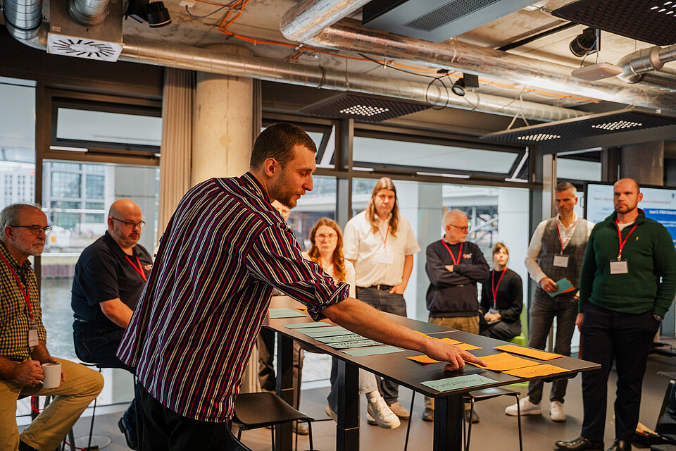 Austausch zu möglichen Funktionen und Inhalten einer PSNV-Datenbank.