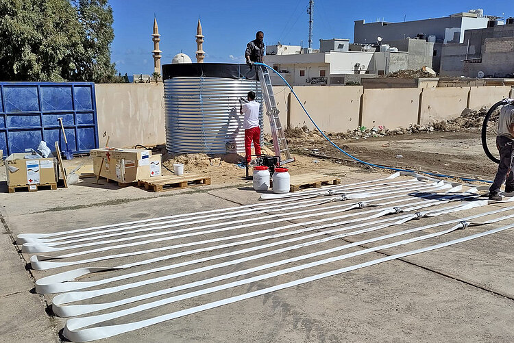 Trinkwasseranlage in Libyen wird aufgebaut 