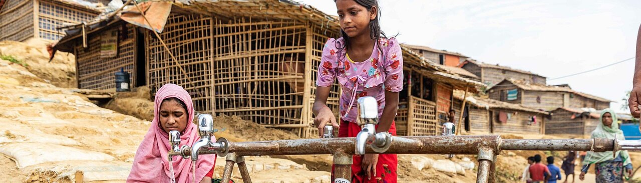 Wasserversorgung in Flüchtlingscamp in Bangladesch 