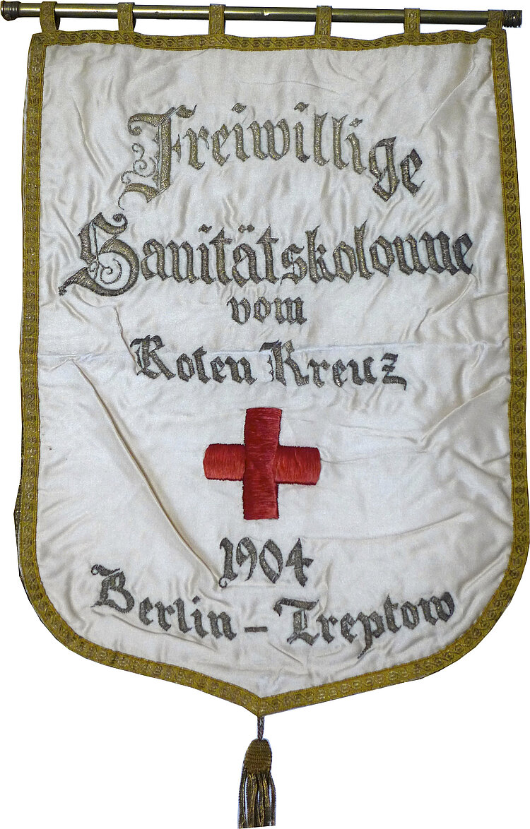 Auch in Treptow, einer damals noch selbständigen Gemeinde bei Berlin, bestand eine Sanitätskolonne (Rolf Zimmermann / DRK)