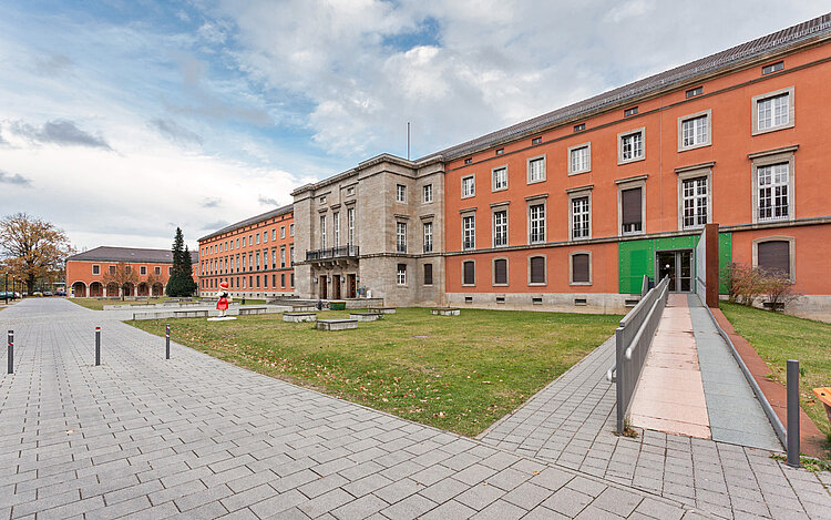 Das einstige DRK-Präsidium wird heute von der Universität Potsdam genutzt (Jörg F. Müller / DRK)