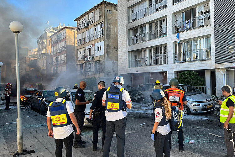 Das Team von Magen David Adom (MDA) im Einsatz 