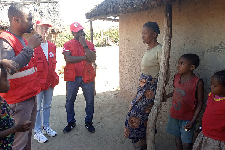 Gespräch des DRK mit Betroffenen von Extremwettern in Madagaskar 