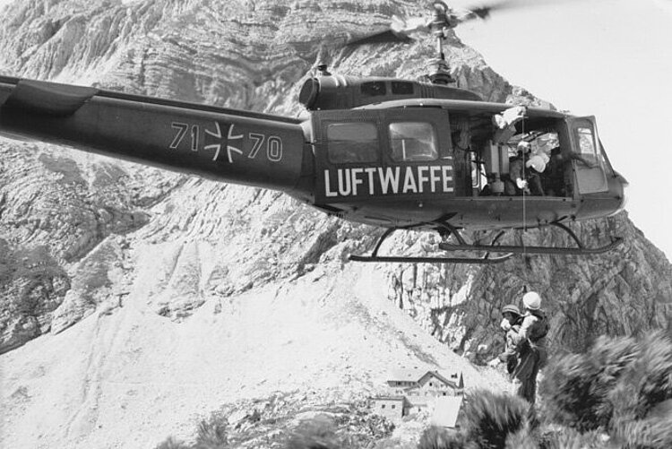 Gemeinsame Einsatzübung der Bergwacht Kempten und der Luftwaffe 1982 (Krull / DRK)
