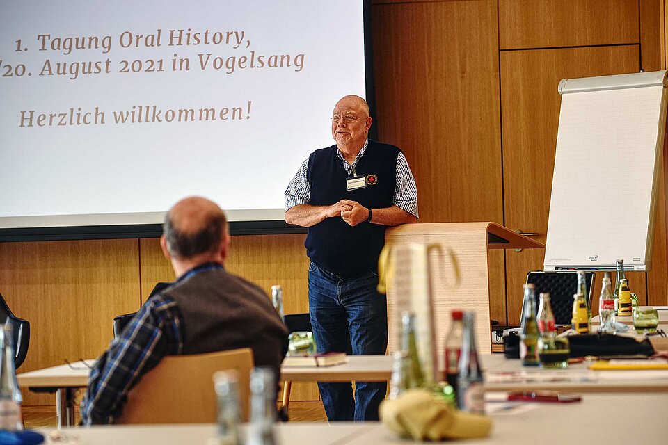 Rolf Zimmermann referiert