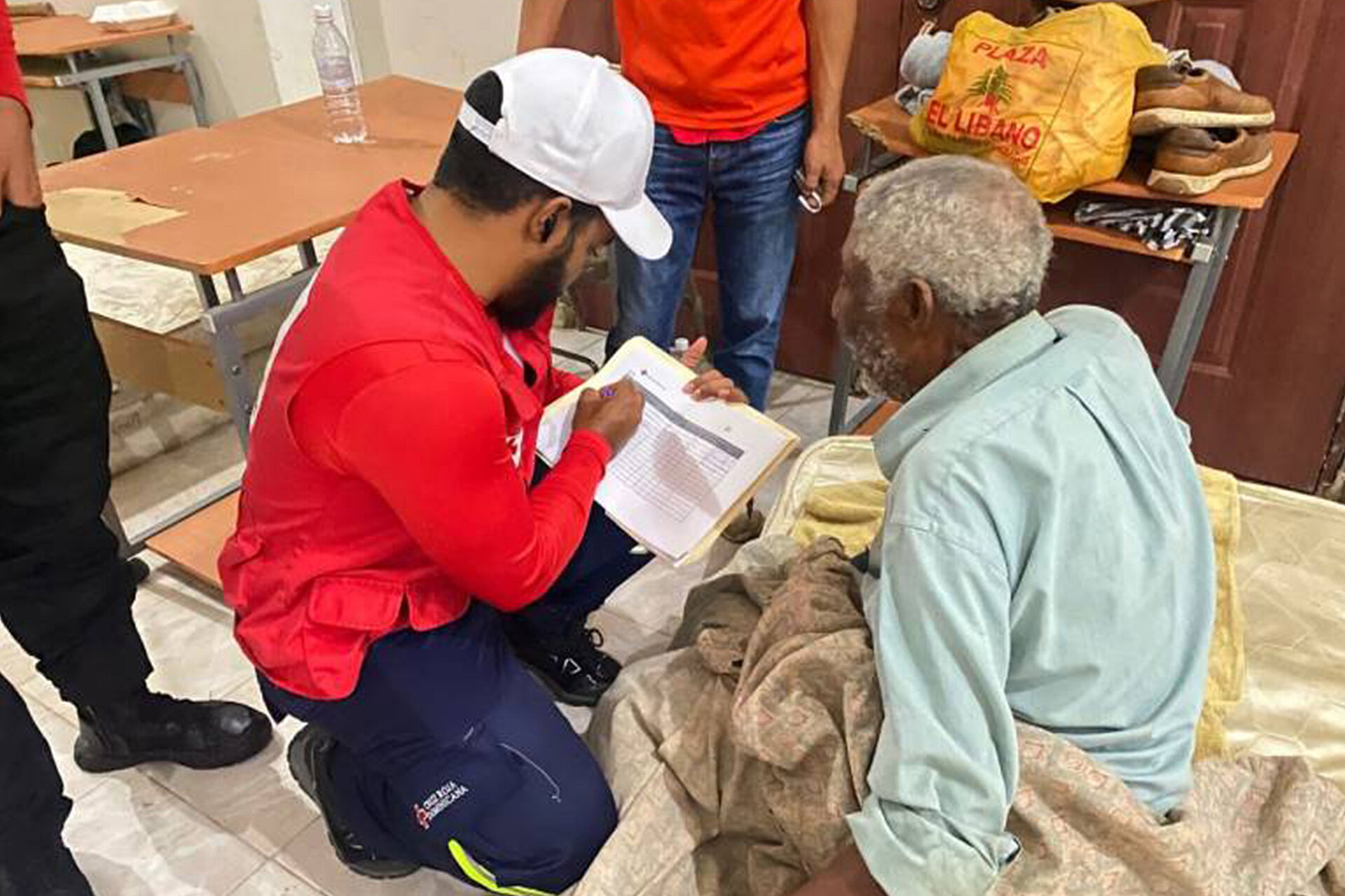 Rotkreuz-Teams im Einsatz bei Hurrikan Melissa 