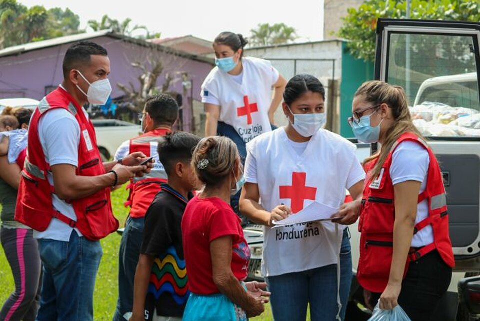 Rotkreuzhelfer im Einsatz in Honduras