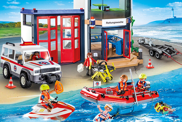 Foto: Playmobil-Spielset "DRK-Rettungswache mit Wasserwacht-Fahrzeug und Boot"