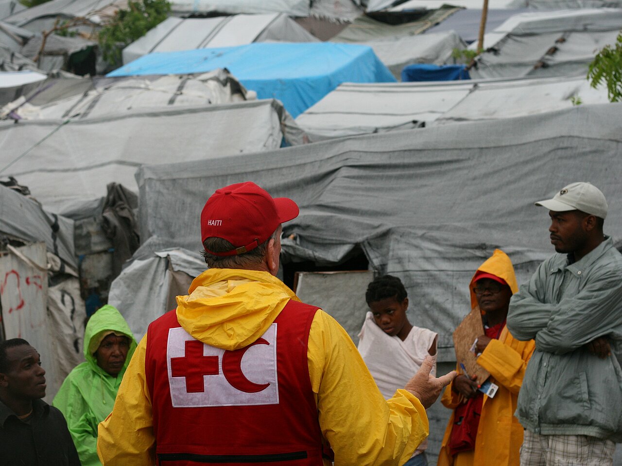 Rotkreuzhelfer in Haiti