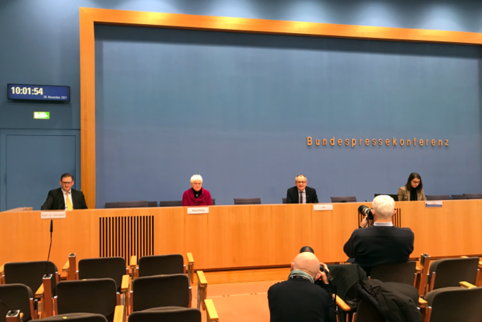 Bundespressekonferenz mit DRK-Präsidentin Gerda Hasselfeldt