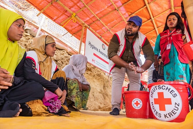 DRK unterstützt die Hygieneschulung bei Cox's Bazar in Bangladesch