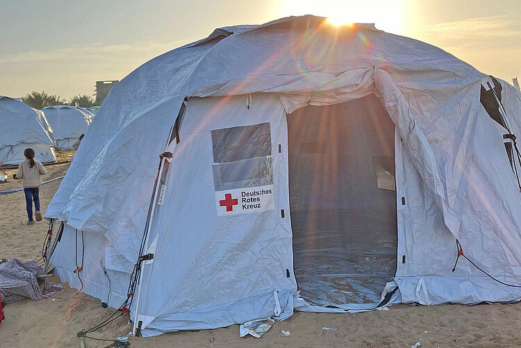 DRK-Zelt als Notunterkunft im Gazastreifen 
