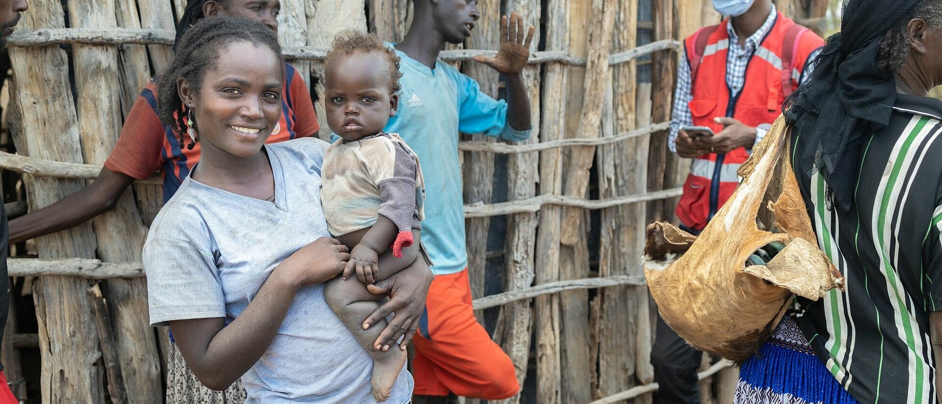 Frau mit Kind in Äthiopien 