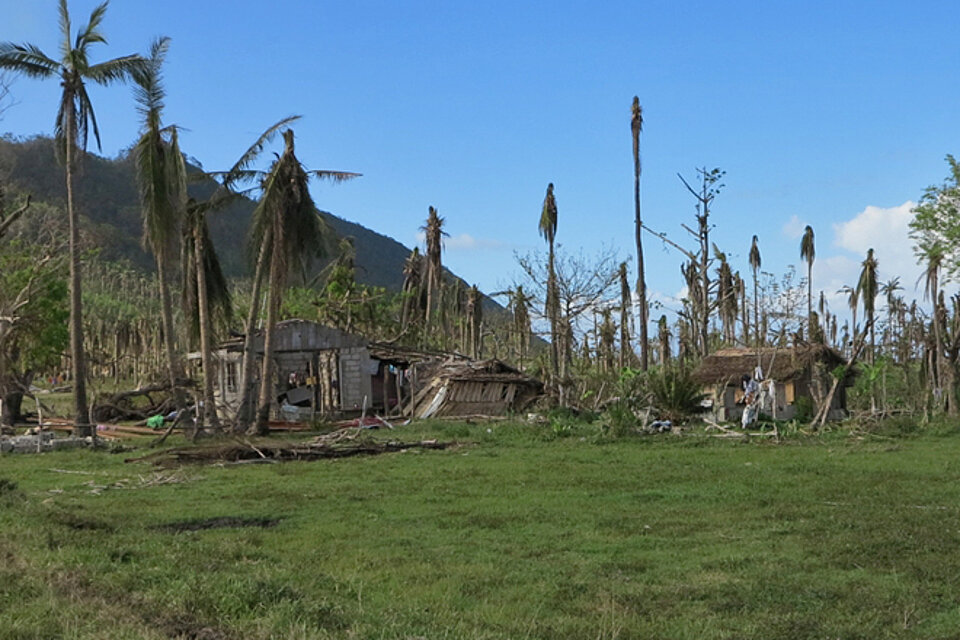 typhoon, melor, nona, samar, prc, red, cross, philippines, relief