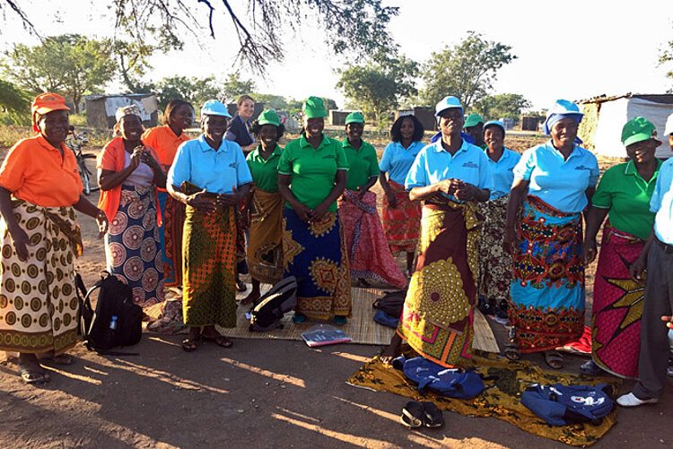 Foto: Gruppe mosambikanischer Freiwilliger in der Katastophenvorsorge