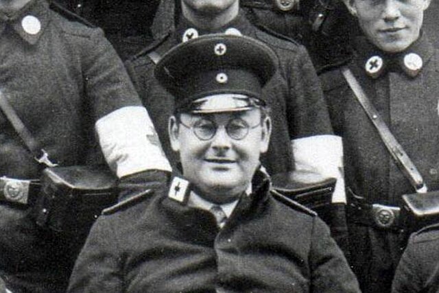 Gruppenbild einer Sanitätskolonne 1932