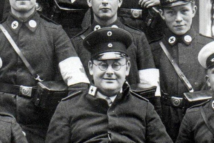 Gruppenbild einer Sanitätskolonne 1932