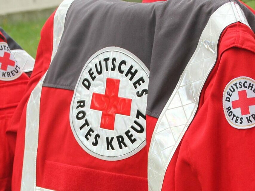 DRK Jacken mit Logo des Deutschen Roten Kreuzes