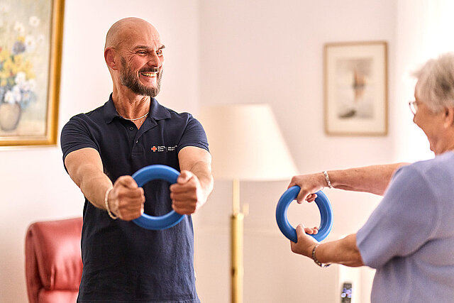 Gymnastik mit Ringen zuhause