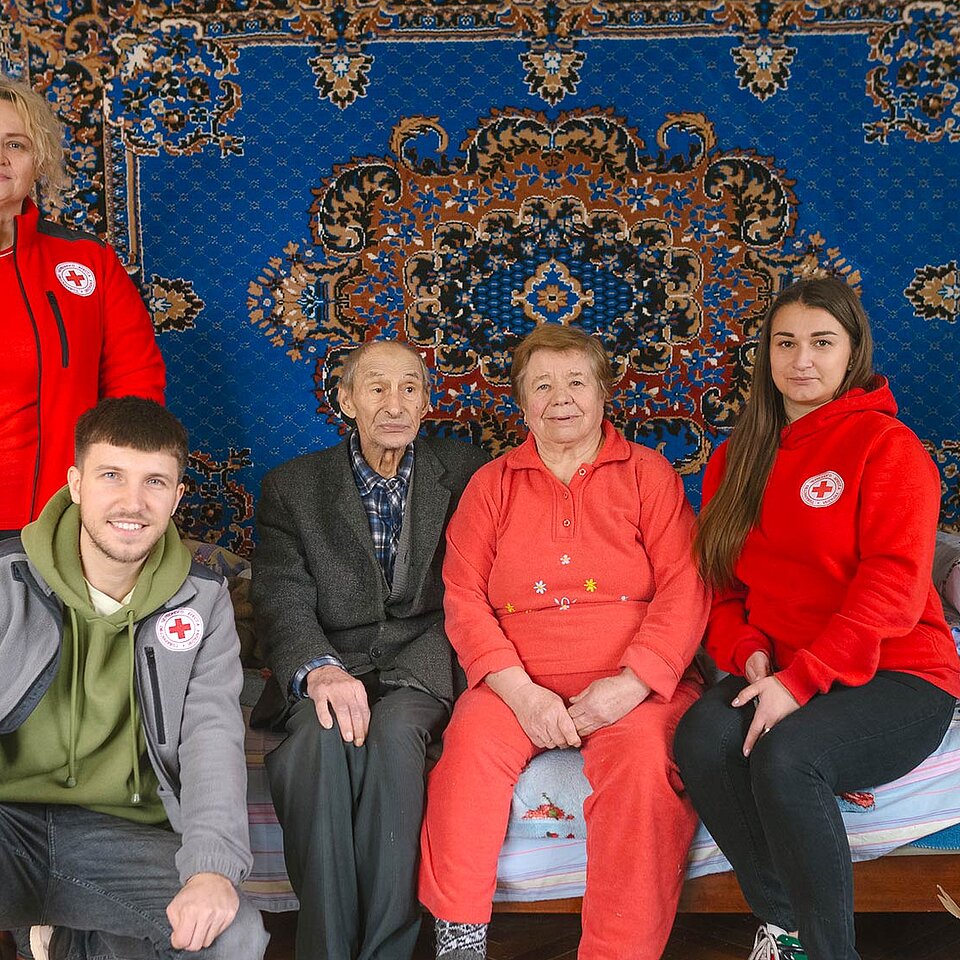 Gruppenbild mit Rotkreuzlerinnnen