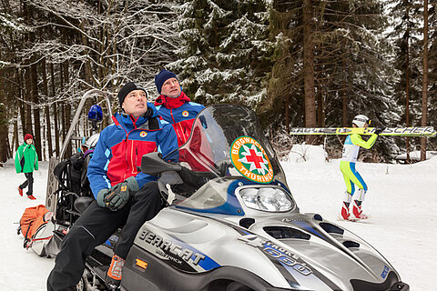 Die DRK Bergwacht Oberhof / Thüringen im Einsatz mit dem Motorschlitten