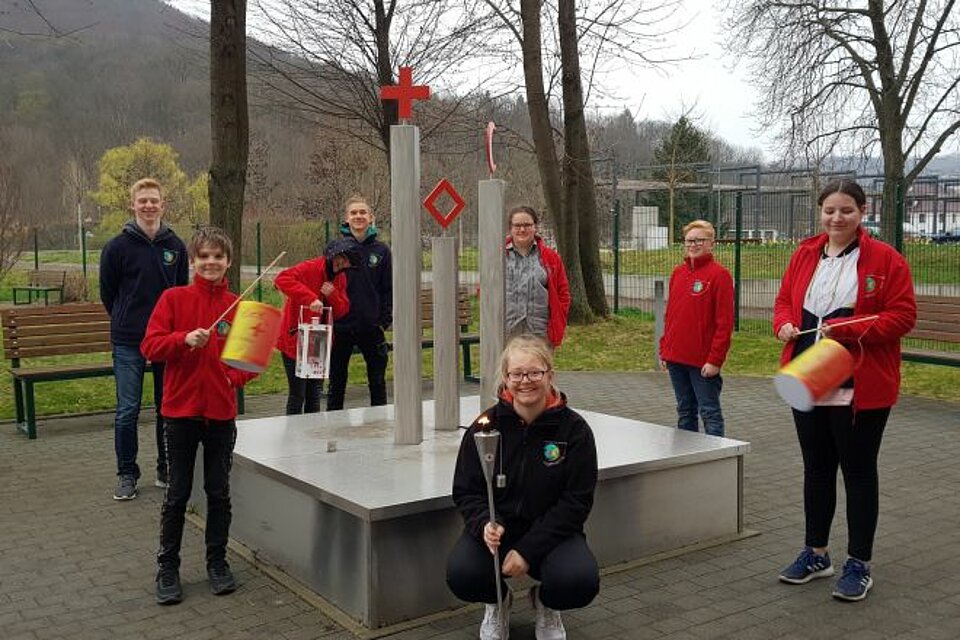 DRK-Fackel beim JRK des KV Freital