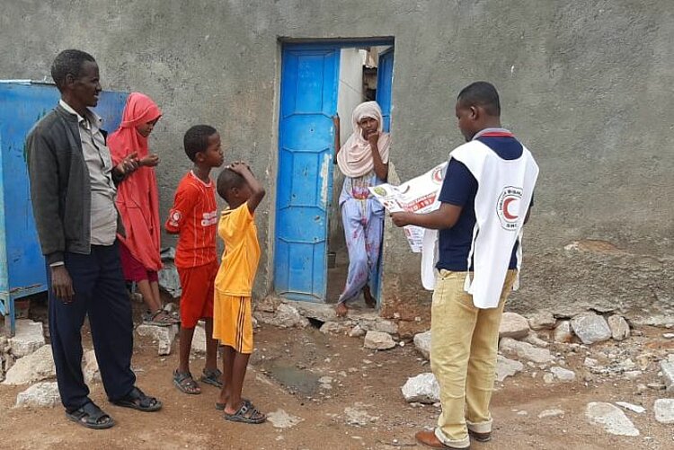 Roter Halbmond klärt zu Somalia auf