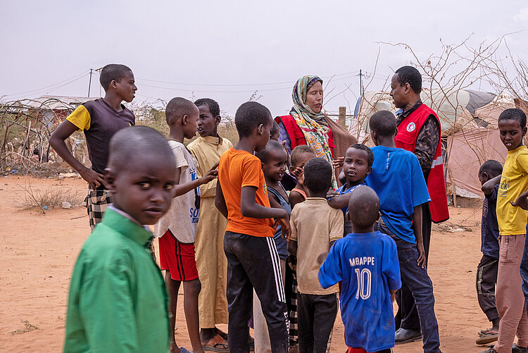 Kinder in Somalia in einem Camp für Binnenvertriebene