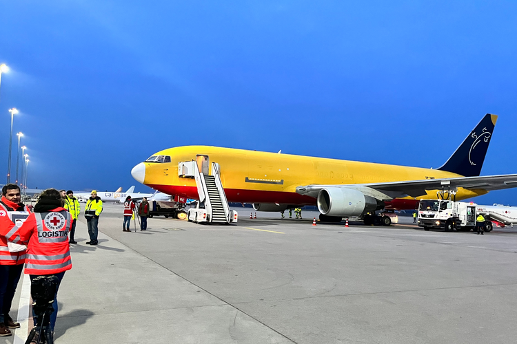 Erster Hilfstransport nach Syrien: DRK startet Hilfsflug nach Syrien 