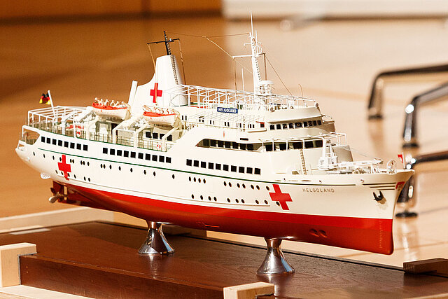 Miniatur des Hospitalschiffs Helgoland