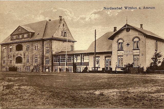Historisches Foto: Außenansicht eines Kindererholungsheimes in Wittdün 1913