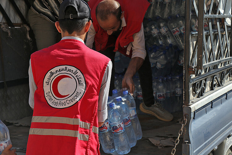 Trinkwasserlieferung in Syrien mit Unterstützung des DRK 