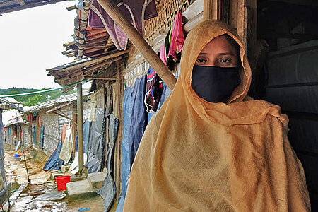 Portrait einer Geflüchteten in Camp in Bangladesch