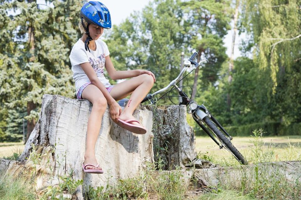 Deutsches Rotes Kreuz, EH, Huschtesee, Wunde, Bein, Fahrradhelm, Sport, Fahrrad