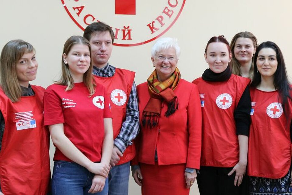 DRK-Präsidentin und Mitgleider des Russischen JRK