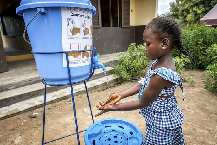 Afrika, Zusammenarbeit, Kooperation, Hände, waschen, Mädchen, Schulkinder, Sauberkeit, Kind