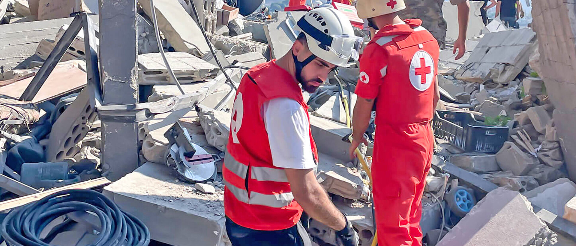 Rotes Kreuz im Einsatz im Libanon Rotes Kreuz im Rettungseinsatz im Libanon