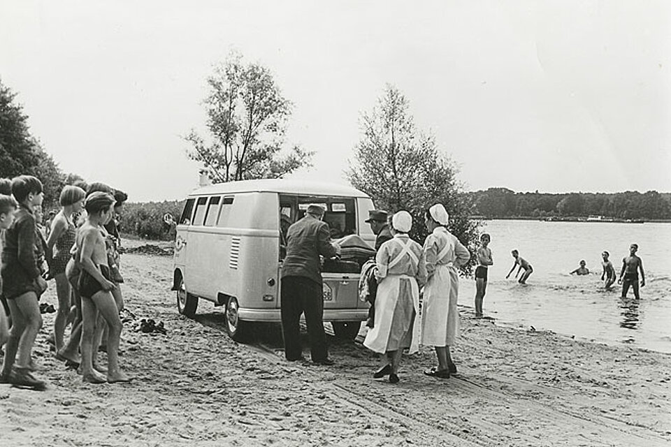 Einsatz der Wasserwacht an der Havel aus den fünfziger Jahren