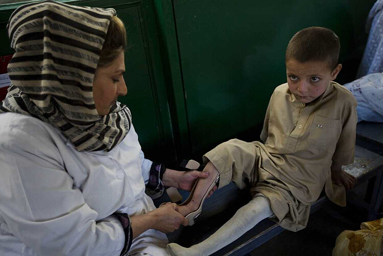 Orthopädisches Zentrum des IKRK in Kabul, 2010 (Kate Holt / IKRK)