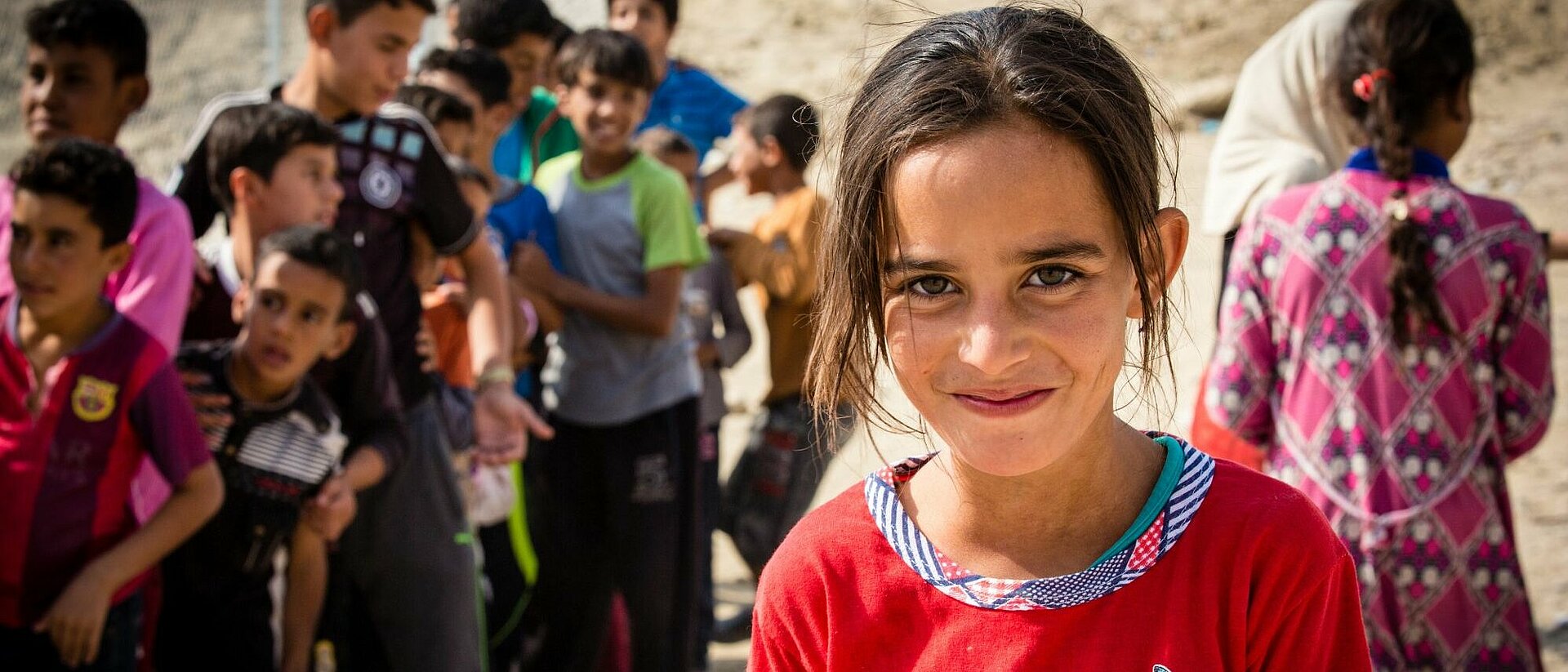 Mädchen in Flüchtlingscamp im Irak 
