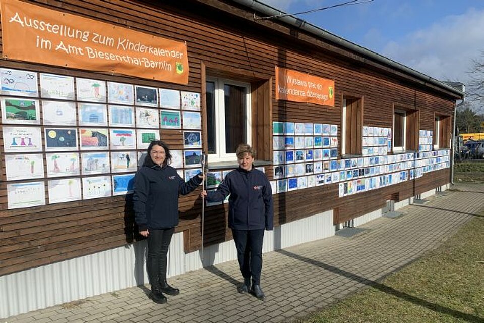 Ehrenamtliche des KV Niederbarnim mit der DRK-Fackel