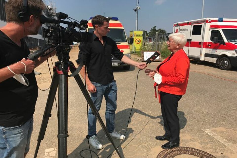 DRK-Präsidentin Gerda Hasselfeldt in Euskirchen