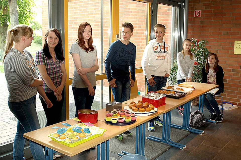 Mit Kuchen oder Sandwiches Spenden sammeln