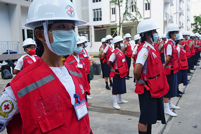Freiwillige des Myanmarischen Roten Kreuzes
