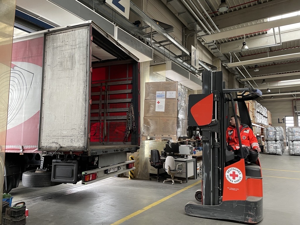 Bedarfsgerechte Unterstützung: DRK bringt Hilfsgütertransport für die Menschen in Libanon auf den Weg