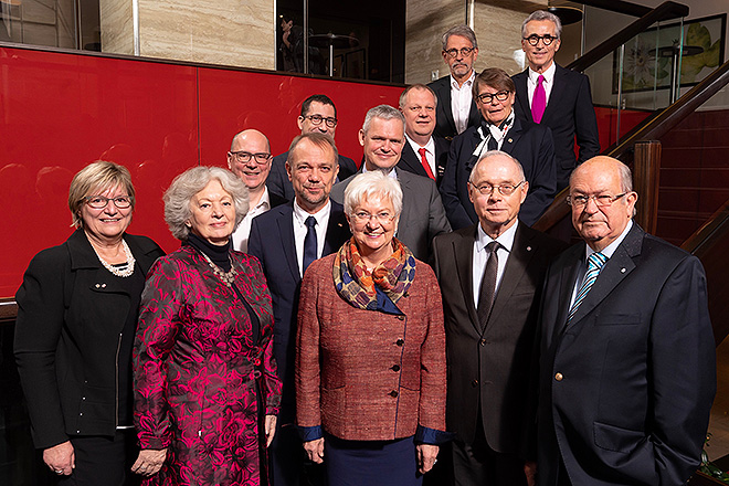 DRK-Präsidium Das gesamte Präsidium des DRK
